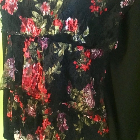 🌹NWT ROSE LACE JACKET TOP - Picture 3 of 6